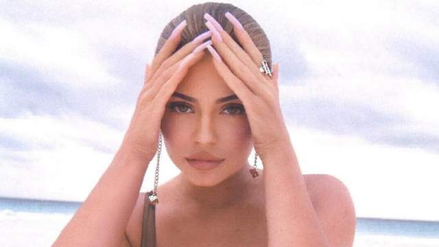  8px ����� instagram ����� kyliejenner 14px 17px margin-top 
