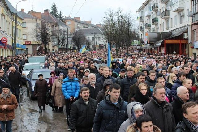 На Волыни прощались с героями Майдана [Фото]