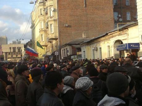 В Харькове пророссийские активисты подожгли 