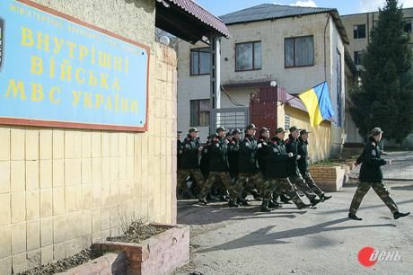 Крымские военные уже переселились в Донецк [Фото]