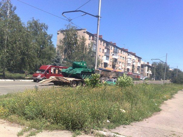 Террористы украли танк-памятник, — СМИ [Фото]