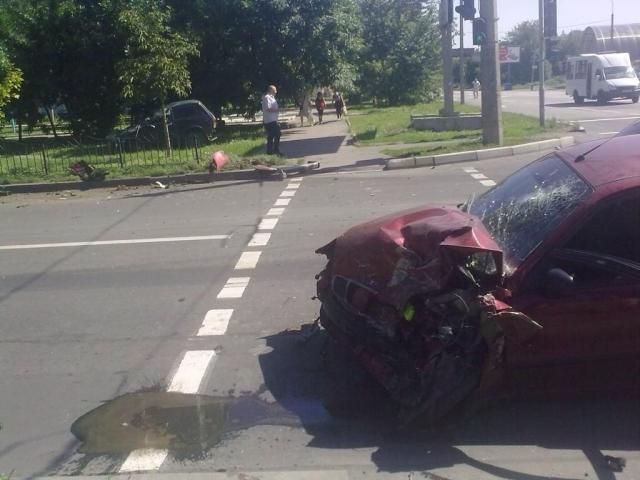 Возле вокзала и аэропорта результате обстрелов погибли 4 человека, — Донецкая ОГА [Фото. Видео]