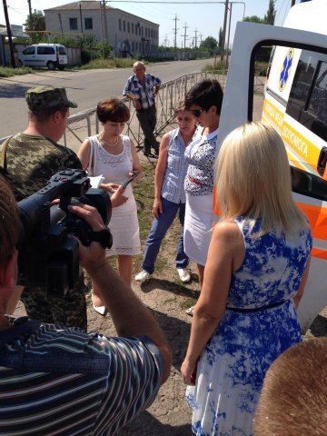 Похищенных террористами детей-инвалидов вернули в Украину