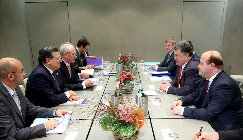 Порошенко продолжает официальные встречи в Милане [Фото]