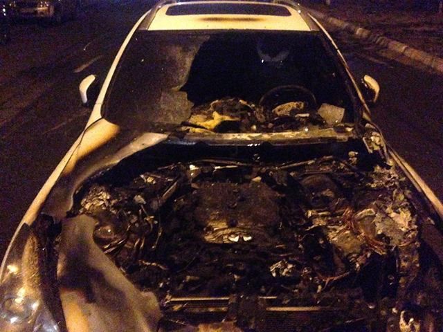 В Киеве сожгли автомобиль пресс-секретаря Кличко [Фото]
