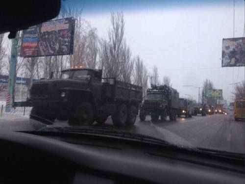 Через Макеевку проехала колонна военной техники с флагом РФ, — очевидцы [Фото]