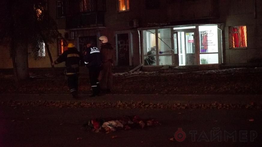 Ночью в Одессе прогремел мощный взрыв, погиб человек (фото)