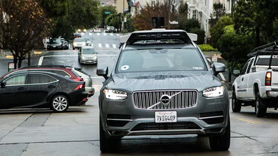 Volvo поїдуть в таксі без водія: угода з Uber