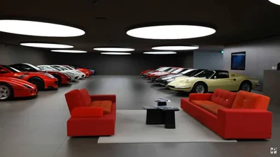 Гараж мрії: блогер показав на відео неймовірну колекцію Ferrari