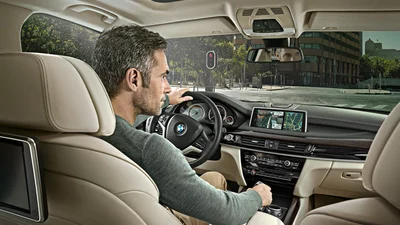 У BMW X5 заклинило педаль газу на швидкості 160 км/год