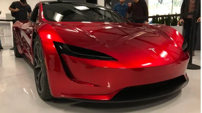 Перші якісні фото Tesla Roadster 2020 без камуфляжу