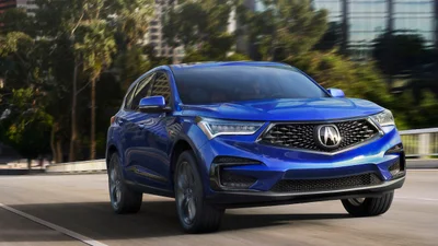 Нове покоління Acura RDX сяє на подіумі автошоу у Нью-Йорку