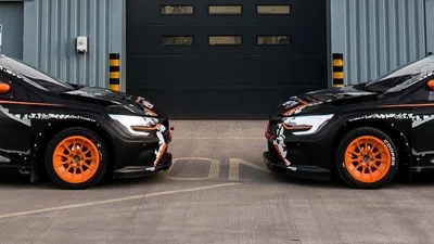 Ательє Prodrive показало своє останнє творіння - лютий Renault Megan RS RX