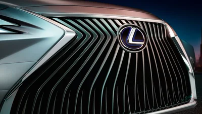 Lexus ES интригует гигантской решеткой радіатора