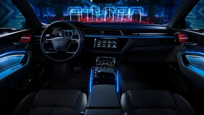Audi E-Tron розкрив свій інтер'єр