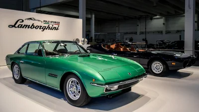 Lamborghini відзначила 50-річчя двох спорткарів