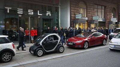 Tesla, можливо, працює над мікро-каром