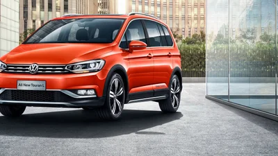 Volkswagen Cross Touran L – мінівен, що хоче бути кросовером