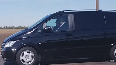 Порошенко лично нарушает ПДД: Видео