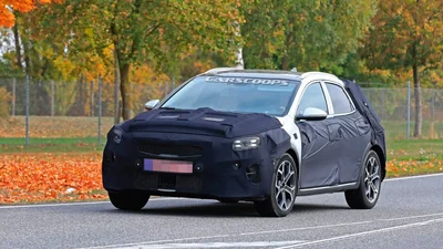 Кроссовер Kia Ceed впервые попал на фото