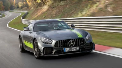 Mercedes-AMG GT обновился и получил трековую версию R Pro