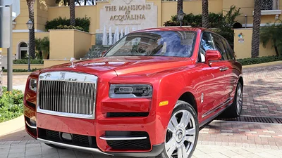 Пентхаус за 38 мільйонів доларів віддають з Rolls-Royce Cullinan в придачу