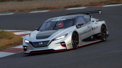Nissan перетворив Leaf на гоночний болід: відео