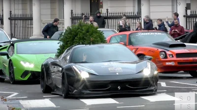 Украинец на Ferrari с елкой на крыше решил поразить Лондон: фото, видео