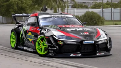 Дріфтер збудував собі Toyota Supra 2020 з класичним двигуном 2JZ