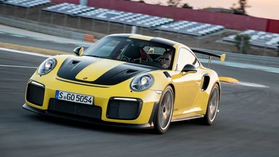 Редкие и дорогие новенькие Porsche затонули с транспортным кораблем, но производитель изготовит еще