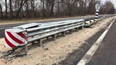 Новый демпферный отбойник спас жизнь пассажиров авто
