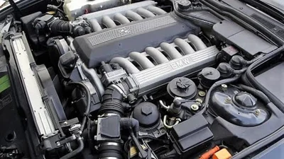 BMW откажется от двигателей V12