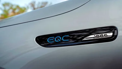 Mercedes-Benz EQC Edition 1886 нагадує про Benz Patent-Motorwagen