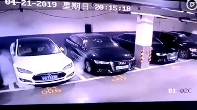 Tesla взорвалась на стоянке в Китае: видео