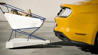 Ford разработал "умные" коляски для супермаркетов: что они умеют