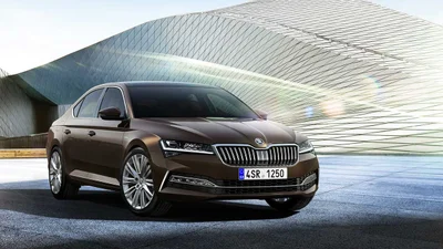 Skoda представила обновленный Superb