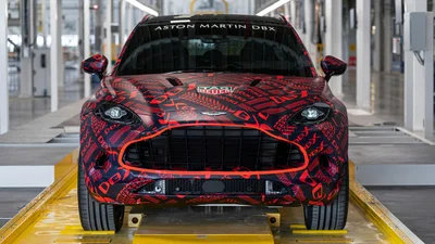Первый кроссовер Aston Martin стал на конвейер