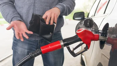 Уряд ввів спецмито: через тиждень дизель та газ почнуть дорожчати
