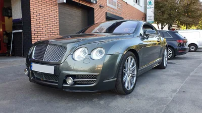 В Киеве на Bentley Continental GT поставили газ и проверили динамику: видео