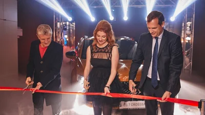 В Украине открылся третий автосалон DS