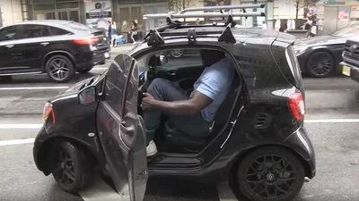 Відео: велетень Шакіл О'Ніл помічений за кермом крихітного smart fortwo