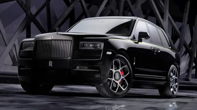 Украинские дилеры открыли прием заказов на Rolls-Royce Cullinan Black Badge – самую дорогую и самую мощную версию роскошного кроссовера