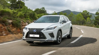 В Украине поступила в продажу обновленная версия Lexus RX