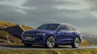 Первое обновление для Audi e-tron увеличивает запаса хода на 37 километров