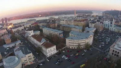 У Києві Контрактову площу та вулицю Сагайдачного можуть знову відкрити для проїзду