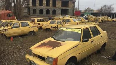В Запорожской области обнаружили "кладбище" такси ЗАЗ