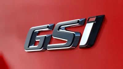 Opel показав топову версію Insignia – GSi з 230-сильним мотором та повним приводом