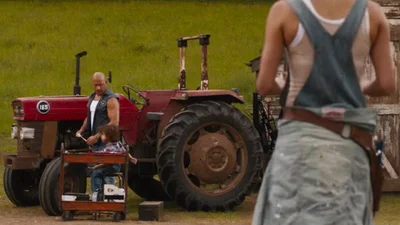 Fast & Furious 9: в тизере нового фильма "Форсаж" вин Дизель ездит на дизельном тракторе