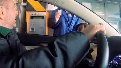 Радник Кличка знайшов, де паркуватись у Києві: відео