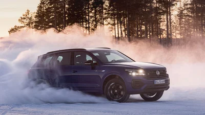 Volkswagen Touareg R 2020 представлений офіційно: 460 сил під капотом